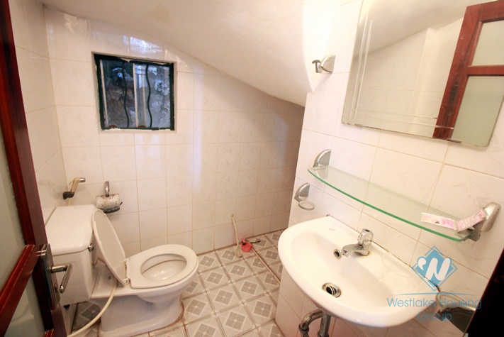 Good price house with 04 bedrooms for rent in Au Co St, Tay Ho, Hanoi